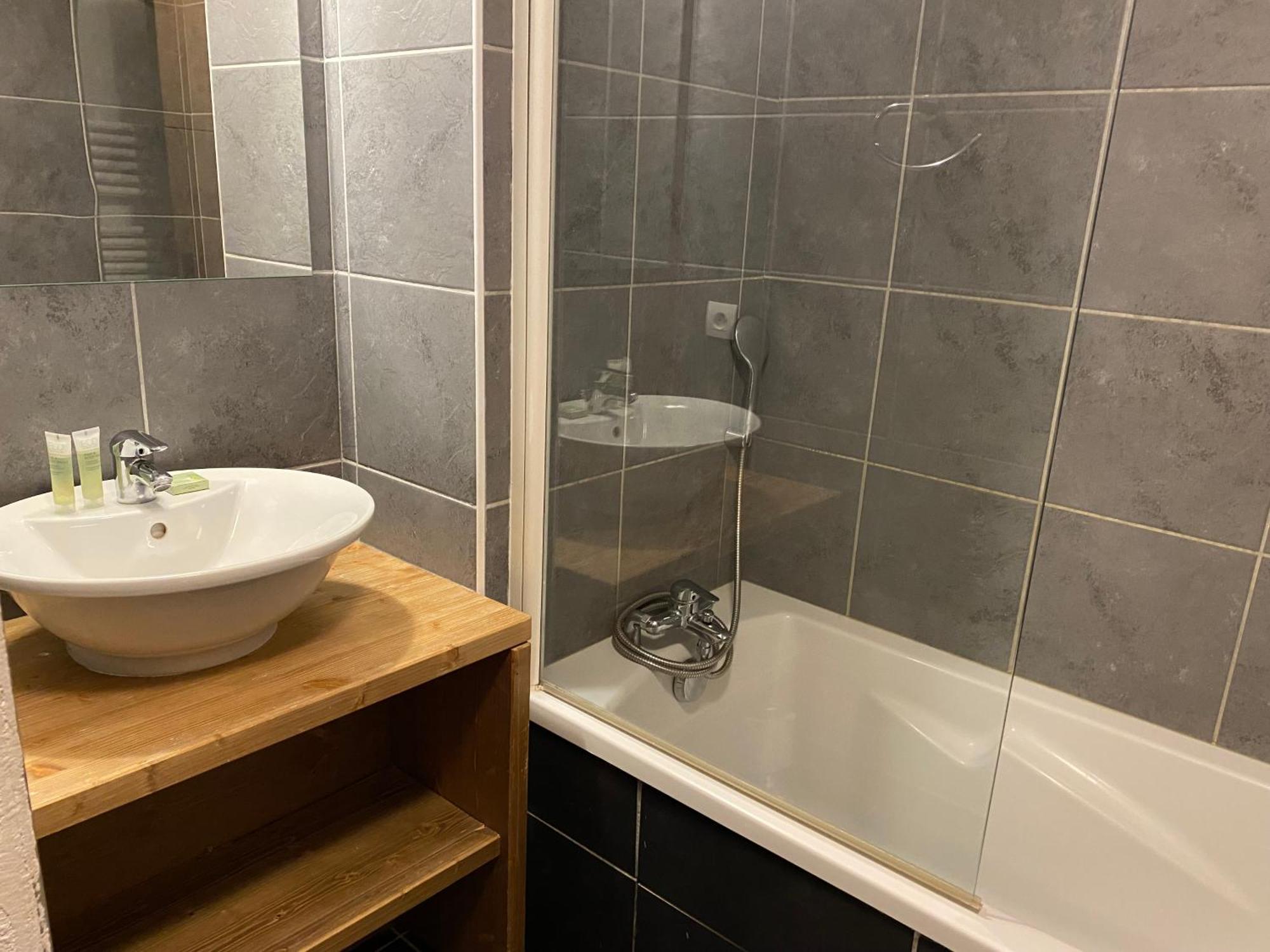 Travelski Home Premium - Residence Les Chalets D'Edelweiss ลาปลาญ ภายนอก รูปภาพ