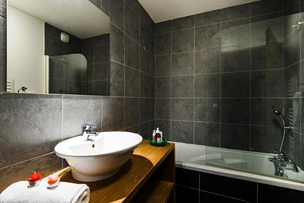 Travelski Home Premium - Residence Les Chalets D'Edelweiss ลาปลาญ ภายนอก รูปภาพ